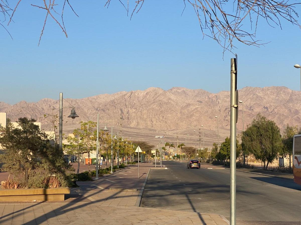 ホテル פנינת הדקל בבאר אורה エクステリア 写真