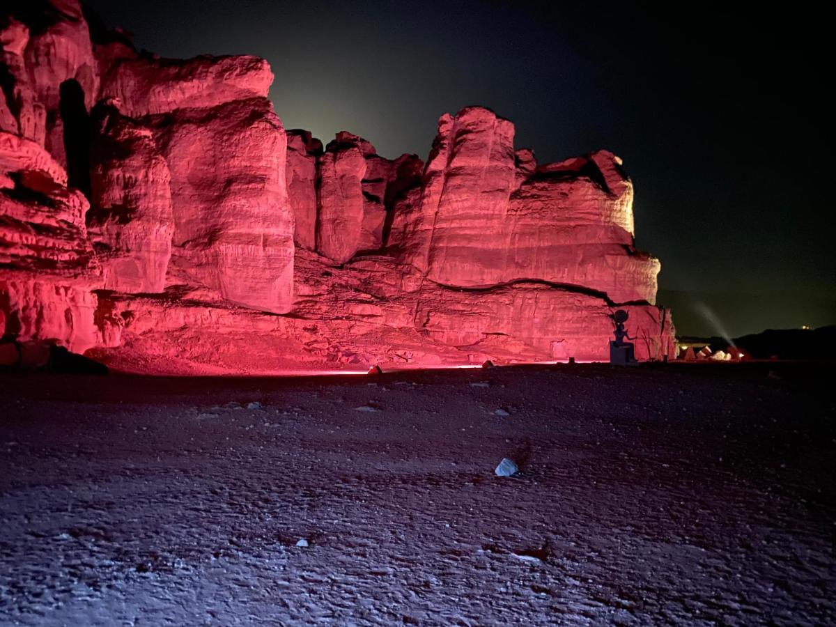 ホテル פנינת הדקל בבאר אורה エクステリア 写真